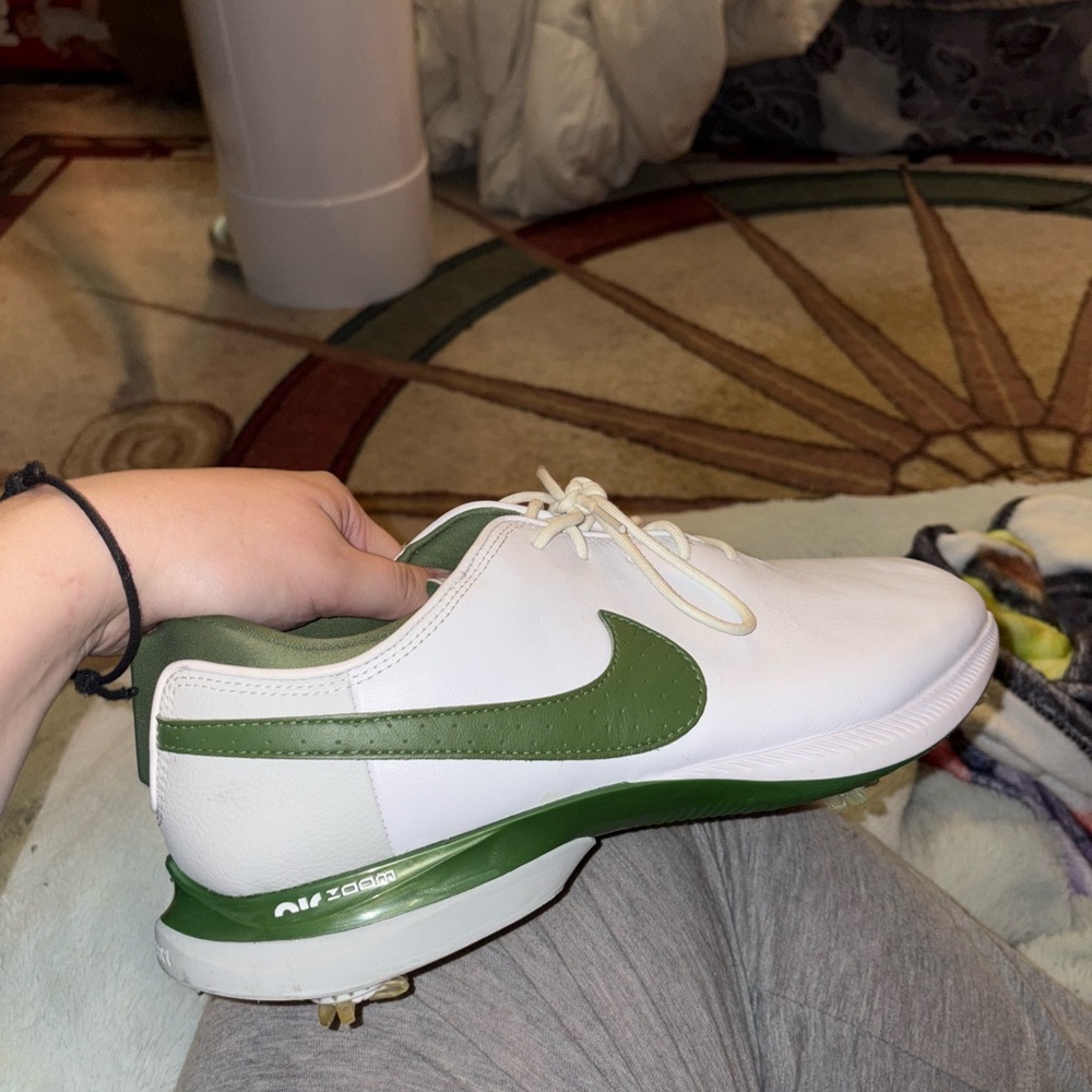 Nike Men's White and Green Golf shoes